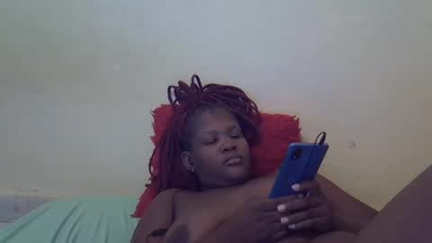 Snapshot of taliah254 chatting on 02.26.25 taliah254 online show from 02.26.25