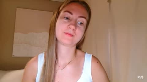  Kira  online show from 09.26.25