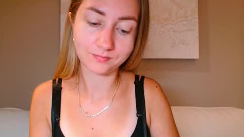  Kira  online show from 10.22.25