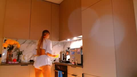  Kira  online show from 11.15.25