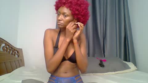 Snapshot of talisha_smiley chatting on 05.17.26 talisha smiles online show from 05.17.26
