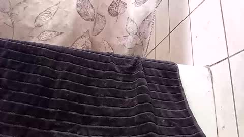 tall6feet7inch online show from 12.23.25