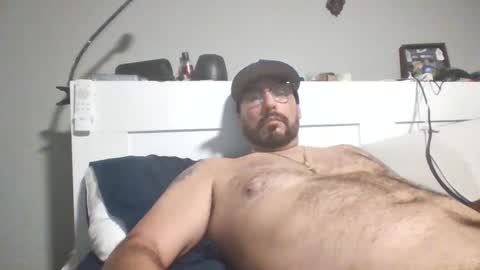 Snapshot of talllatino310 chatting on 10.09.25 talllatino310 online show from 10.09.25