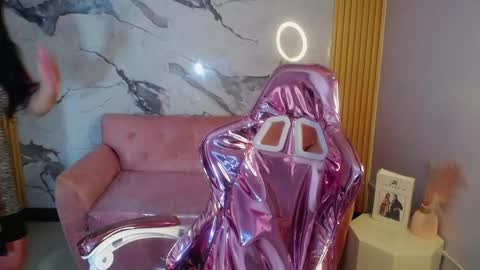 Snapshot of tamara_ch1 chatting on 10.02.25 tamara_ch1 online show from 10.02.25