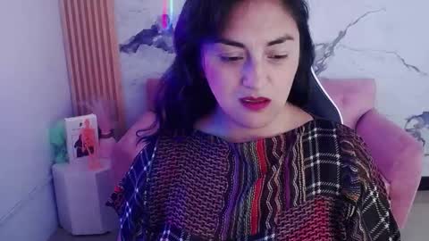 Snapshot of tamara_ch1 chatting on 10.19.25 tamara_ch1 online show from 10.19.25