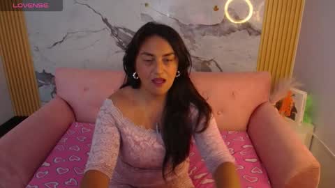 Snapshot of tamara_ch1 chatting on 10.23.25 tamara_ch1 online show from 10.23.25