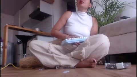 Snapshot of tamara_daniels chatting on 05.08.26 Tamara online show from 05.08.26