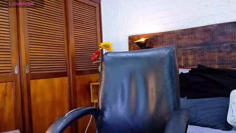    online show from 11.26.25