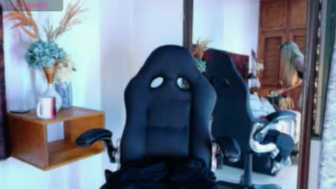 Snapshot of tamara_sanz1 chatting on 02.06.26 online show from 02.06.26