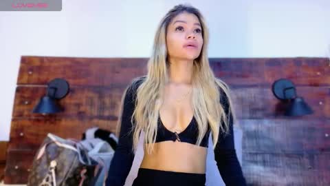 Snapshot of tamara_sanz1 chatting on 02.07.26 online show from 02.07.26