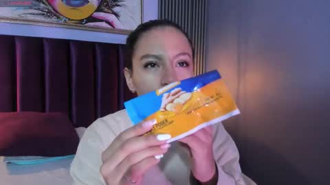 Tamy  online show from 12.17.25