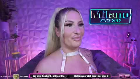 Snapshot of tamaramilano chatting on 10.09.25 TamaraMilano online show from 10.09.25