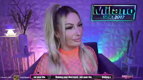 Snapshot of tamaramilano chatting on 11.11.25 TamaraMilano online show from 11.11.25