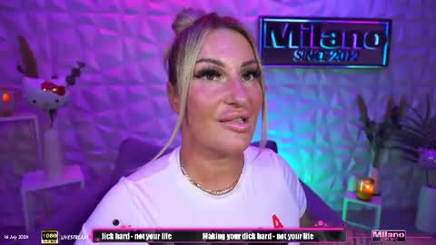 Snapshot of tamaramilano chatting on 07.16.26 TamaraMilano online show from 07.16.26