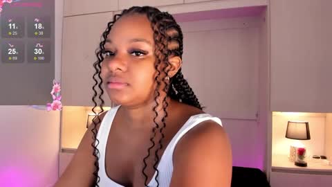 Snapshot of tamarazaki chatting on 12.24.24 Tami online show from 12.24.24