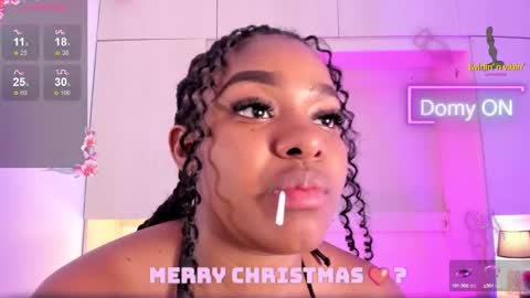 Snapshot of tamarazaki chatting on 12.26.24 Tami online show from 12.26.24