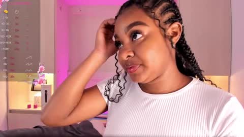 Snapshot of tamarazaki chatting on 01.04.25 Tami online show from 01.04.25