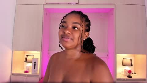 Snapshot of tamarazaki chatting on 01.18.25 Tami online show from 01.18.25