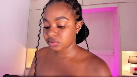 Snapshot of tamarazaki chatting on 01.18.25 Tami online show from 01.18.25