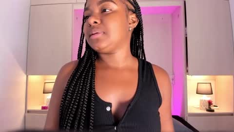 Snapshot of tamarazaki chatting on 01.27.25 Tami online show from 01.27.25