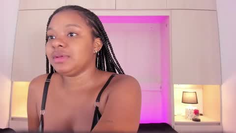 Snapshot of tamarazaki chatting on 02.22.25 Tami online show from 02.22.25