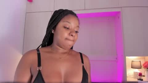 Snapshot of tamarazaki chatting on 02.26.25 Tami online show from 02.26.25