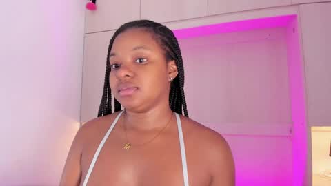 Snapshot of tamarazaki chatting on 03.04.25 Tami online show from 03.04.25