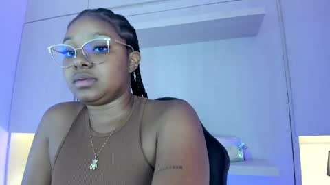 Snapshot of tamarazaki chatting on 09.26.25 Tami online show from 09.26.25