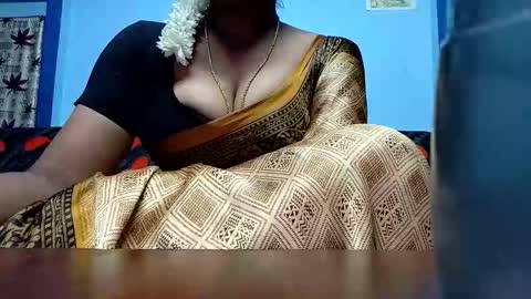 Snapshot of tamilmadhi520 chatting on 05.18.26 tamilmadhi520 online show from 05.18.26