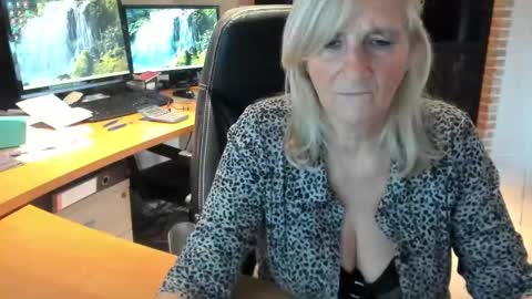 Tammy online show from 12.17.24