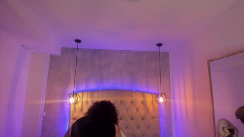   online show from 02.04.25