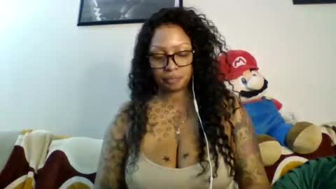 Snapshot of tammygold chatting on 04.29.26 Tammygold online show from 04.29.26