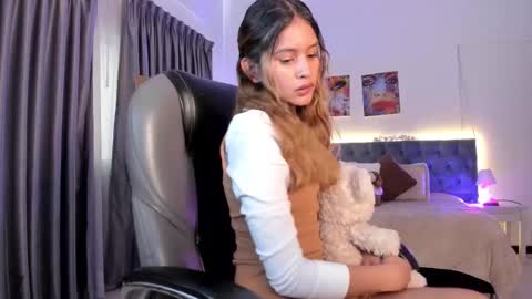 Snapshot of tamy_edwards chatting on 10.15.25 Tamy online show from 10.15.25