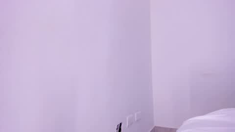 Tamy Leen online show from 02.12.25