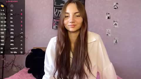 Snapshot of tandradekoning chatting on 06.19.26 Alice online show from 06.19.26