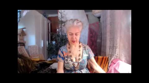 Snapshot of tanganiika chatting on 10.16.25 Milena online show from 10.16.25