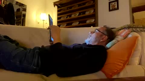 Dominique online show from 01.08.25