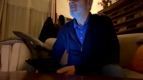 Dominique online show from 02.02.25