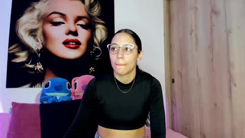 tania06 online show from 09.25.25