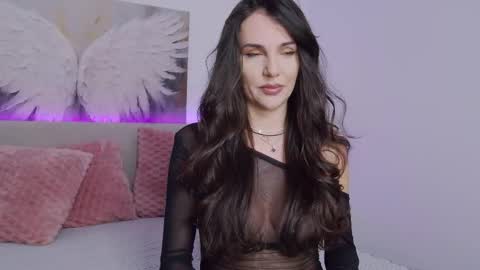 Tania Amore online show from 10.30.25