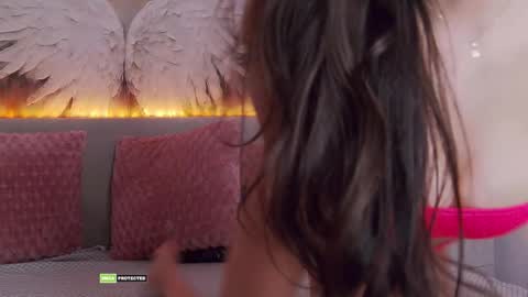 Tania Amore online show from 02.06.26