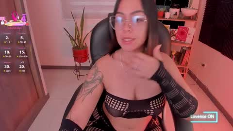 Tania Velvet online show from 02.22.26