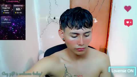 Snapshot of tanjiro_cute chatting on 10.02.25 Andres online show from 10.02.25