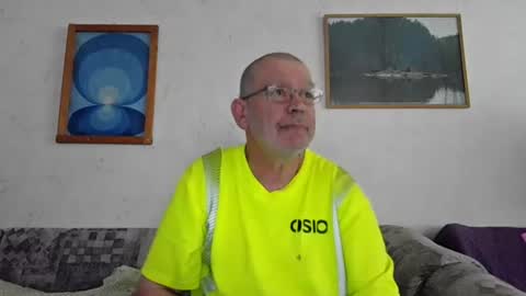 Snapshot of tanjuzka chatting on 06.16.26 tanjuzka online show from 06.16.26