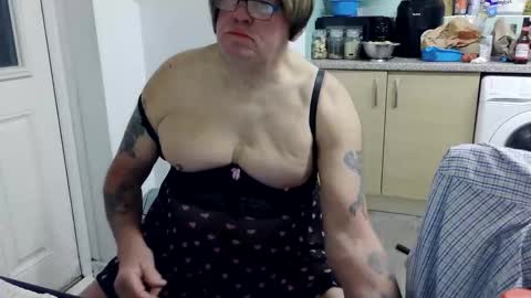 Snapshot of tansysomersetuk chatting on 03.19.26 tansysomersetuk online show from 03.19.26
