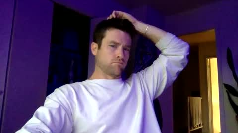 Snapshot of tantrichealing chatting on 02.10.25 Dr. Love online show from 02.10.25