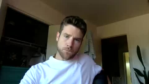 Snapshot of tantrichealing chatting on 10.14.25 Dr. Love online show from 10.14.25