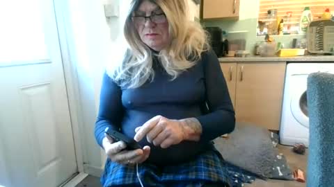 Snapshot of tanya_sissie_somerset chatting on 01.27.25 tanya_sissie_somerset online show from 01.27.25