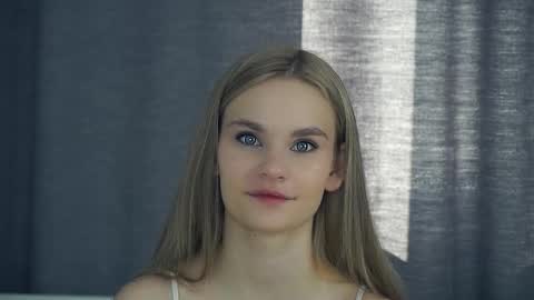 Naomi online show from 09.13.25