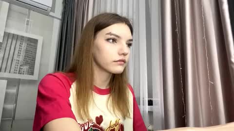 Mia online show from 02.28.26